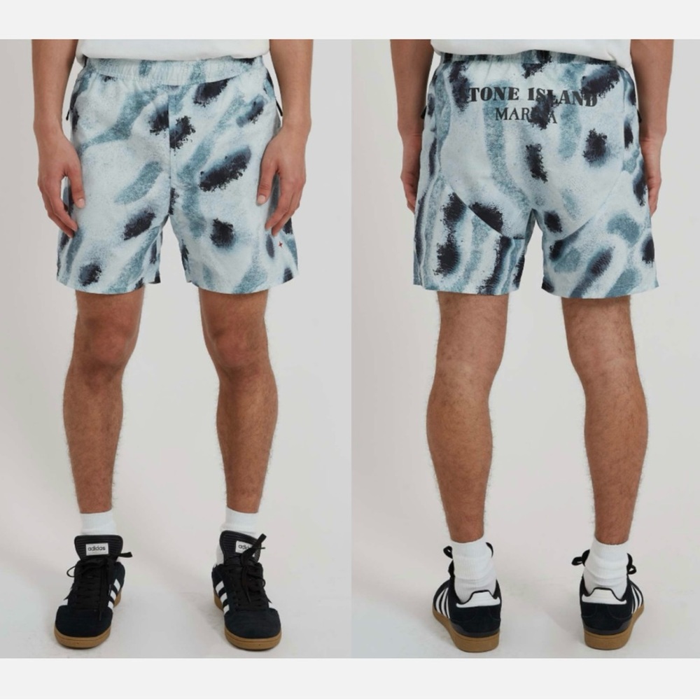Stone Island Men's Blue Reef Camo Swim Shorts Size Small NWT Designer Resort